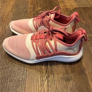 *Puma Ignite Pink Women's Golf / Athletic Shoes 7